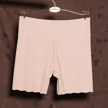  2020 Nove čipke, sigurno kratke hlače Za žene Elastan prozračne Ljetne Otvorene hlače i Donje rublje ispod suknje Kratke čarape