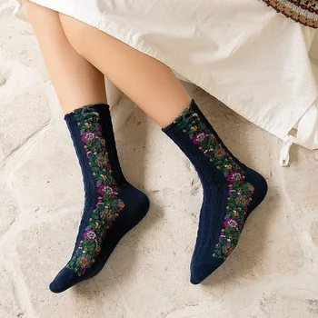 Харадзюку Klasicni Cvjetni vez Ženske čarape Pamuk za pletenje Japanski Slatka Čarape Kawai Studentski Stil Slobodne Duge čarape
